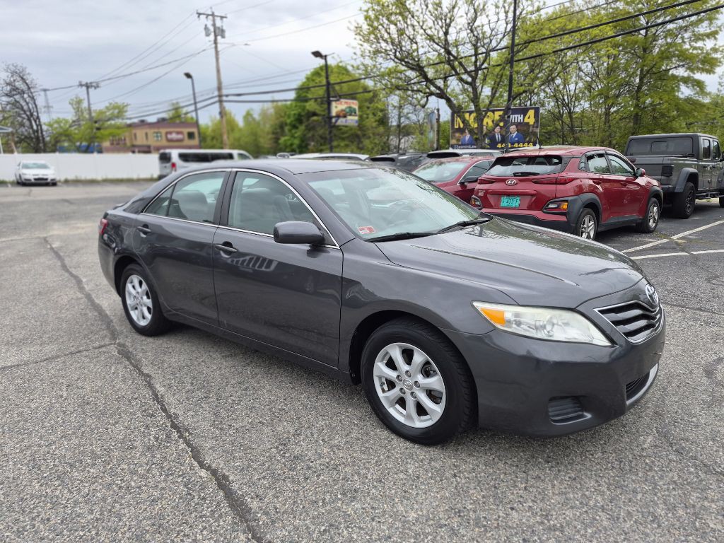 2011 Toyota Camry Image 4