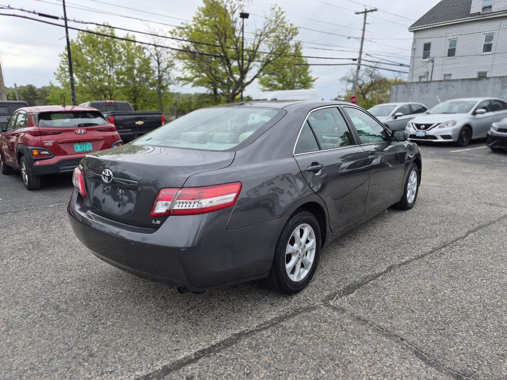 2011 Toyota Camry Image 6