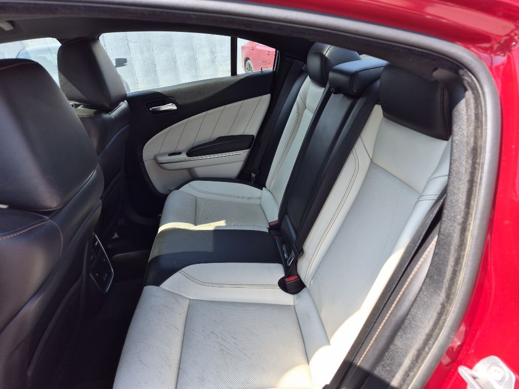 2016 Dodge Charger Image 11