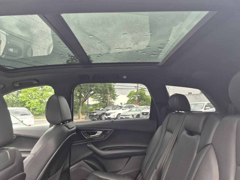 2019 Audi Q7 Image 10