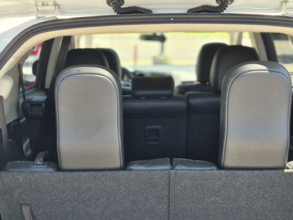 2014 Mitsubishi Outlander Image 8