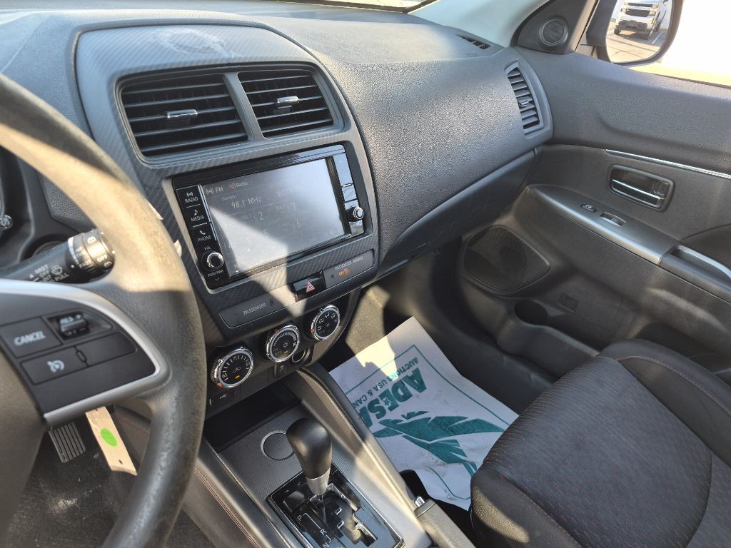2019 Mitsubishi Outlander Image 23