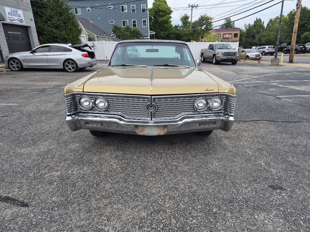1968 Chrysler Imperial Image 2