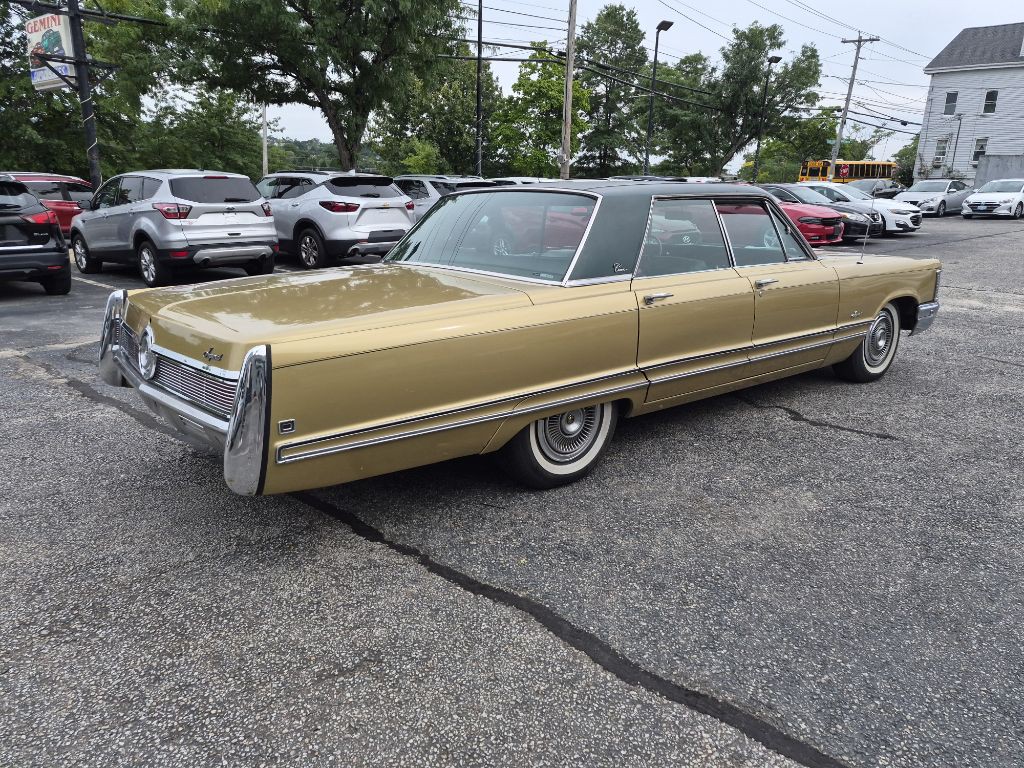 1968 Chrysler Imperial Image 5