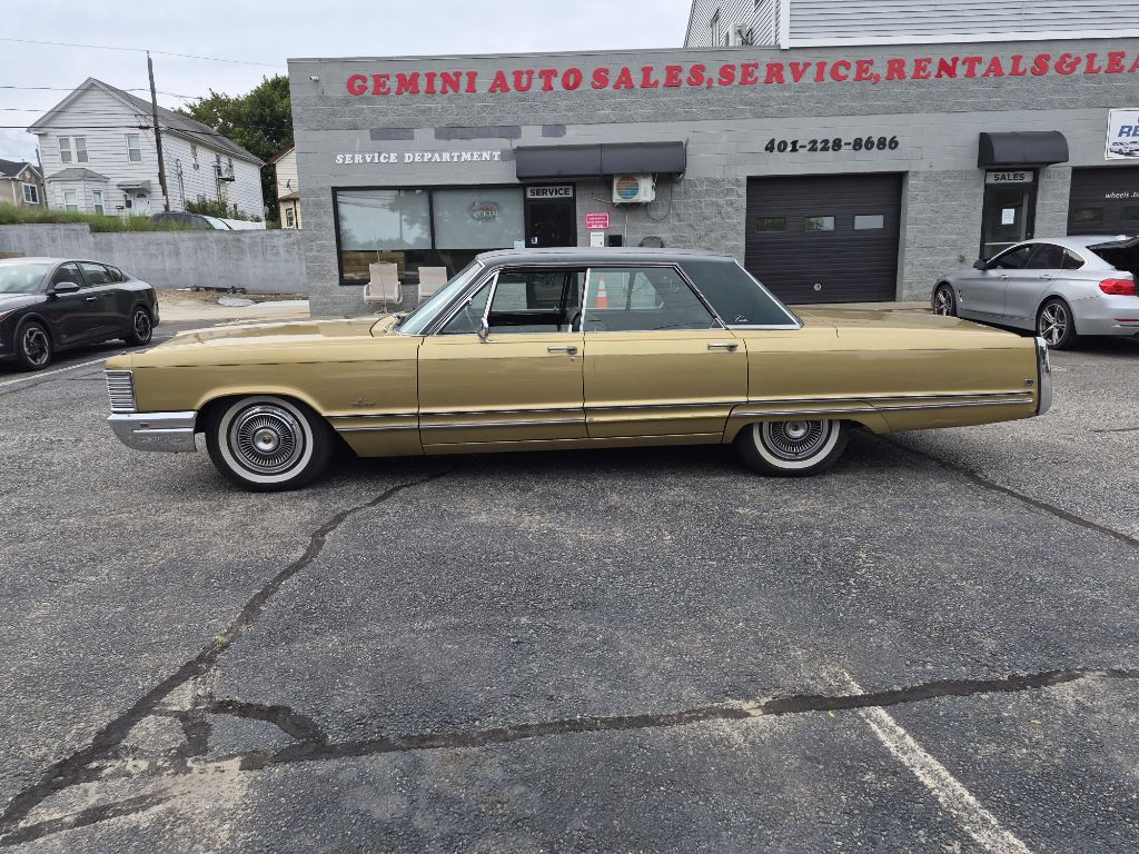 1968 Chrysler Imperial Image 8