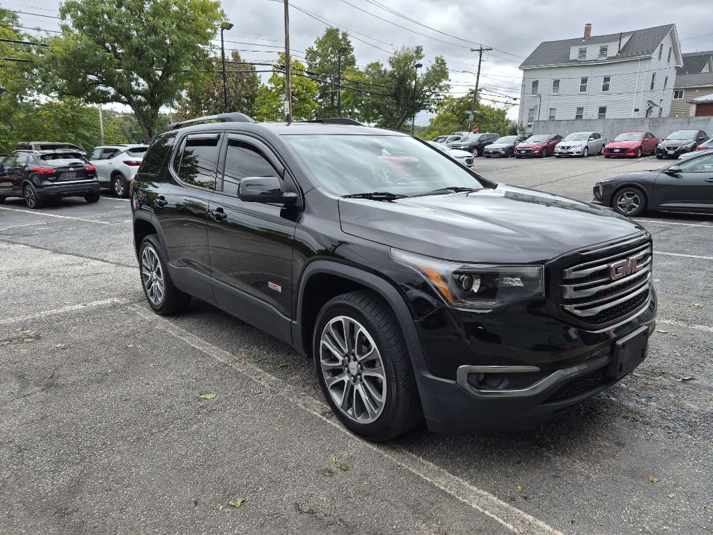 2017 GMC Acadia Image 2