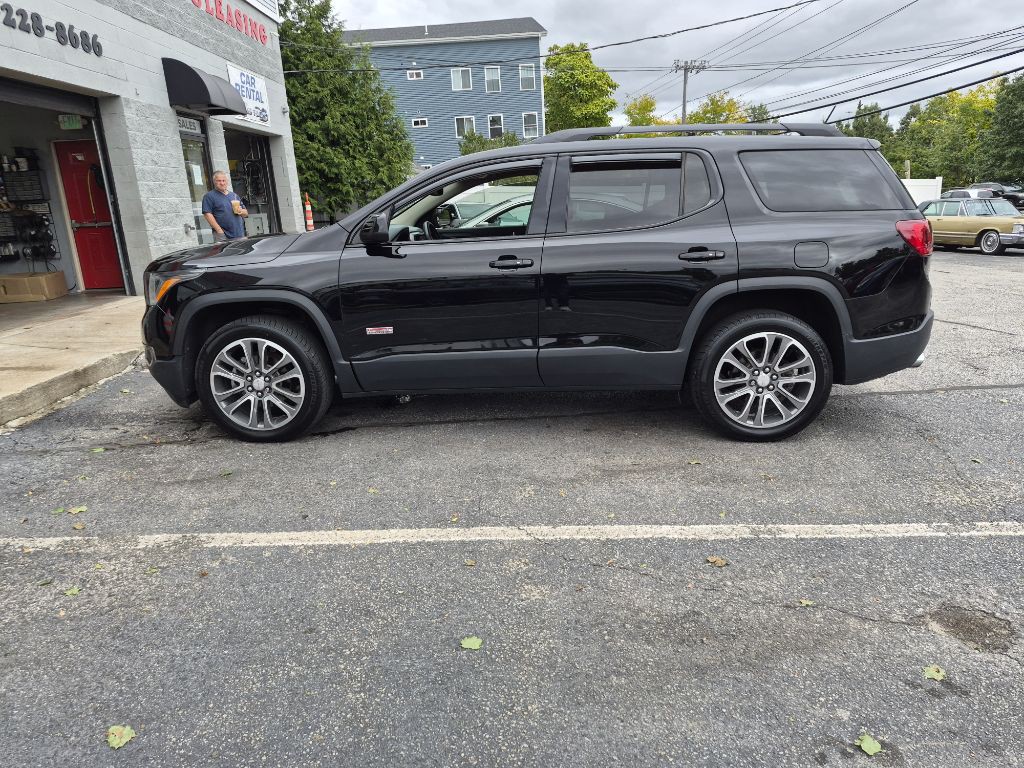 2017 GMC Acadia Image 4