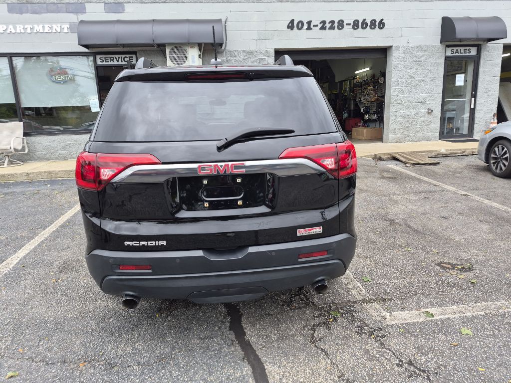 2017 GMC Acadia Image 7
