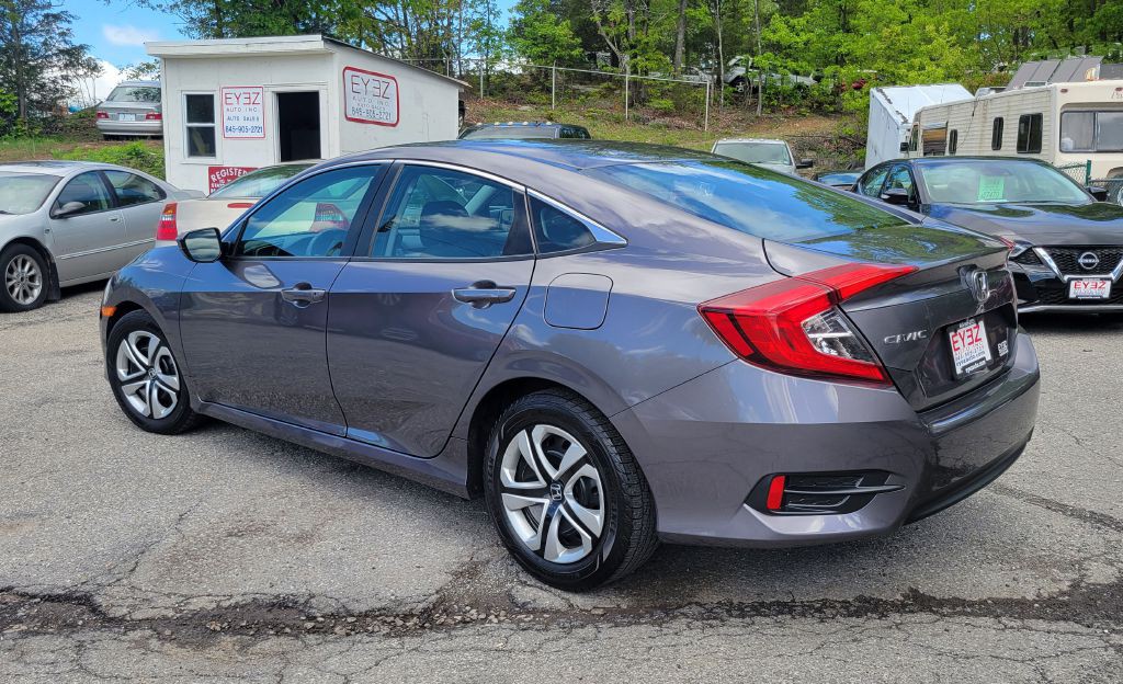 2017 Honda Civic Image 4