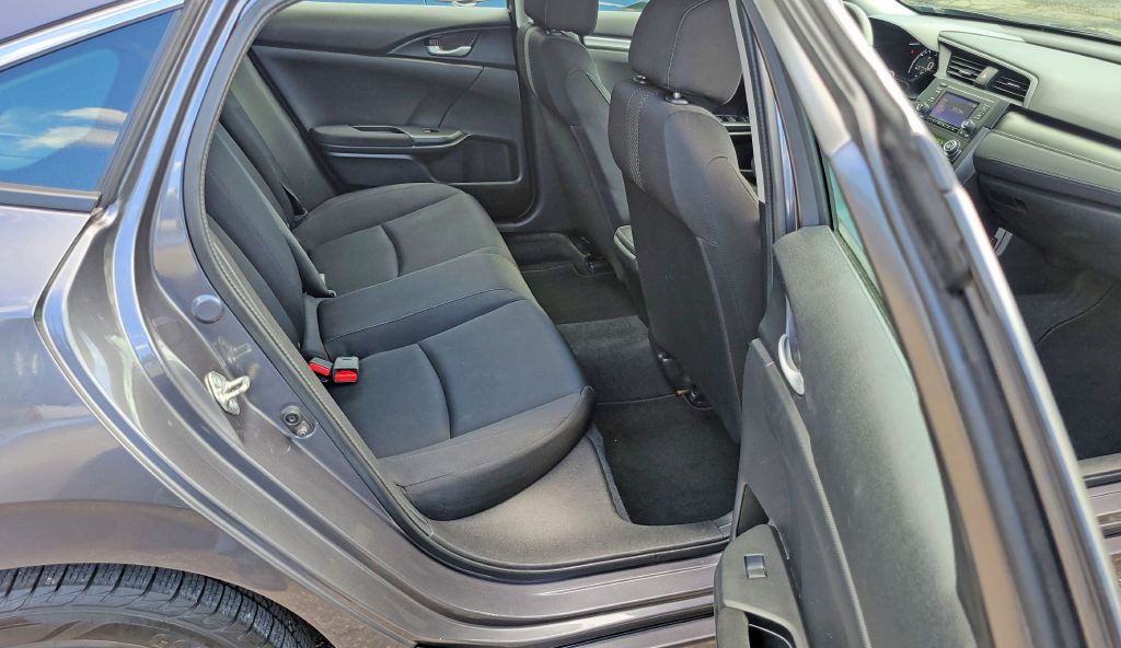 2017 Honda Civic Image 9