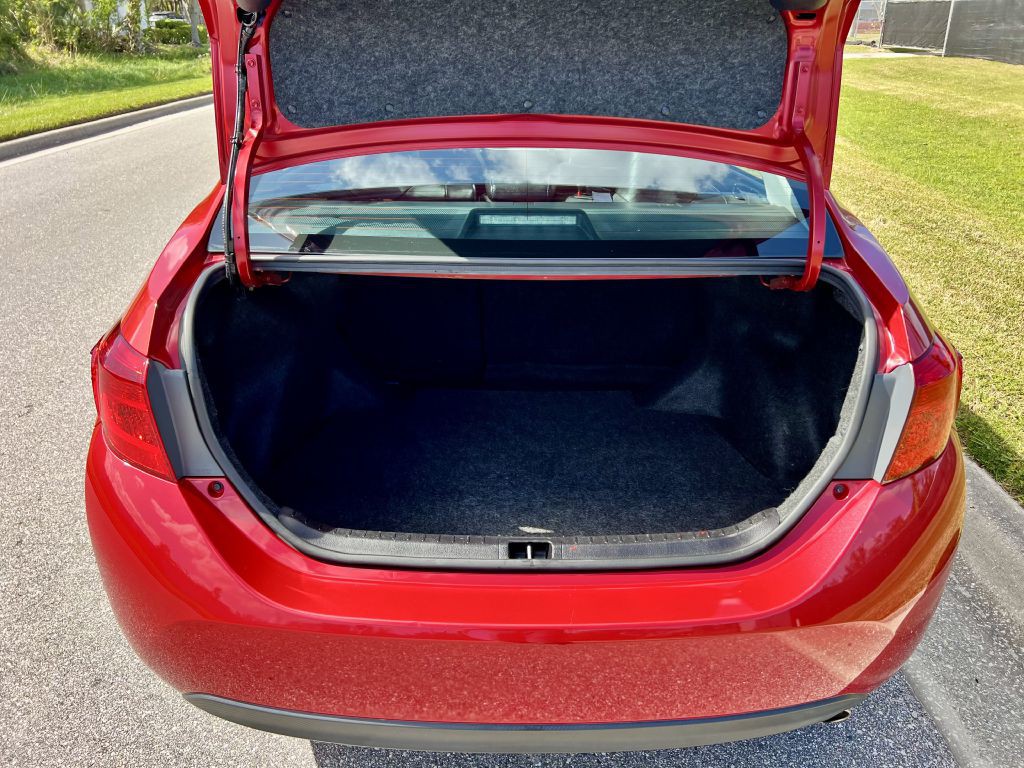 2019 Toyota Corolla Image 12