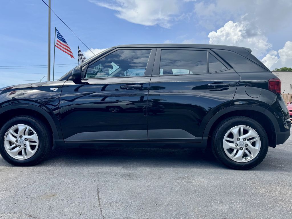 2021 Hyundai Venue Image 6