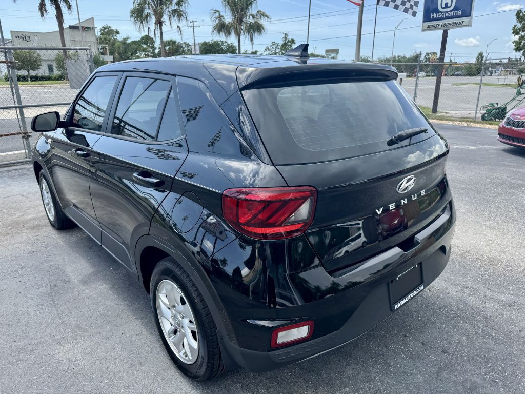 2021 Hyundai Venue Image 7
