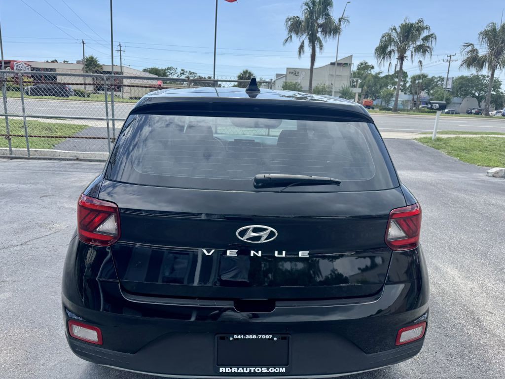 2021 Hyundai Venue Image 8