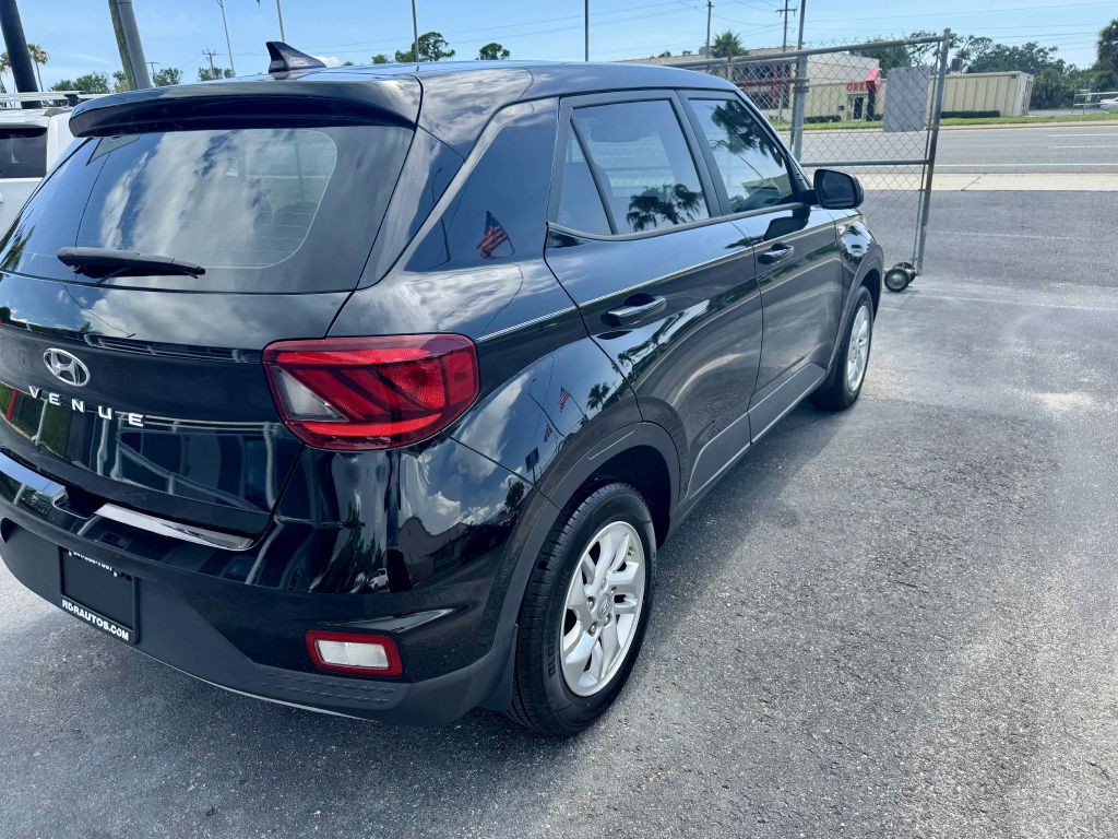 2021 Hyundai Venue Image 9