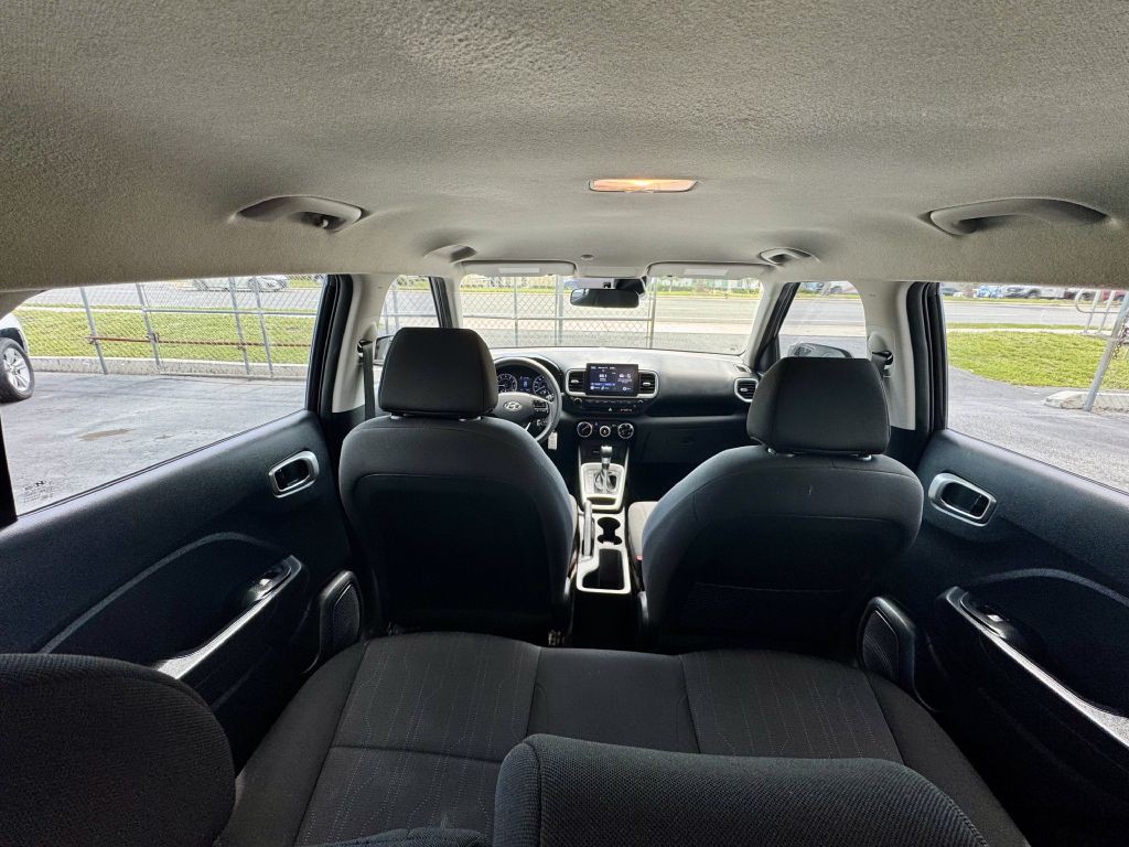 2021 Hyundai Venue Image 15