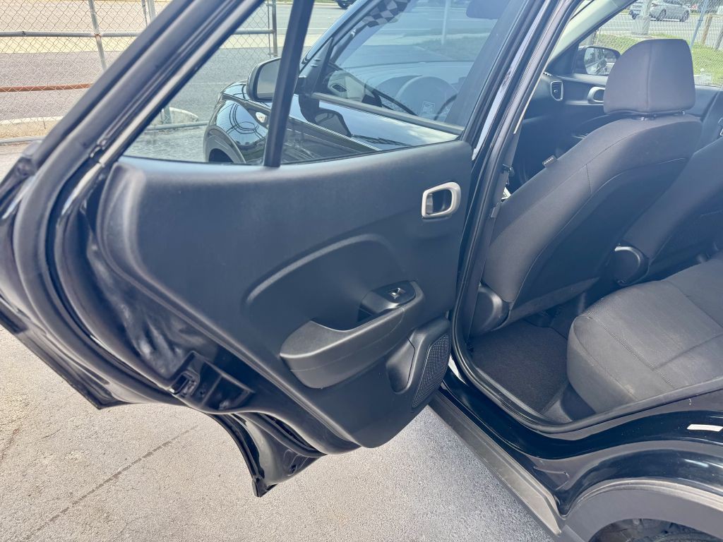 2021 Hyundai Venue Image 17