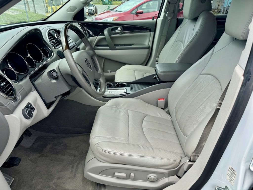 2017 Buick Enclave Image 9