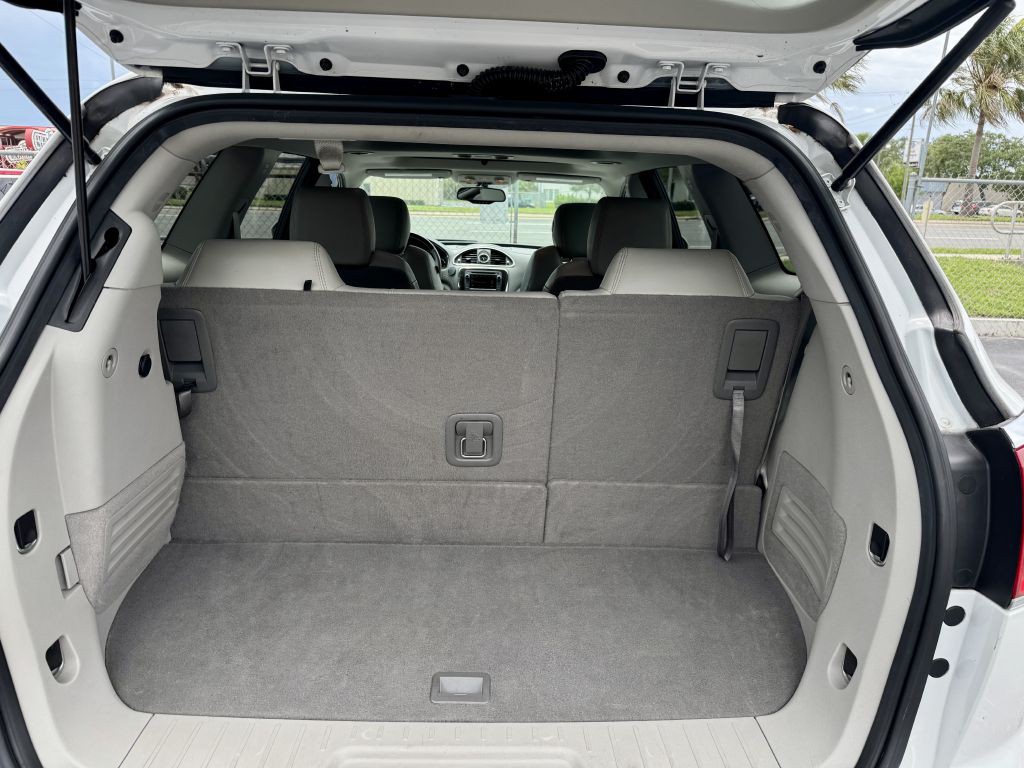 2017 Buick Enclave Image 13