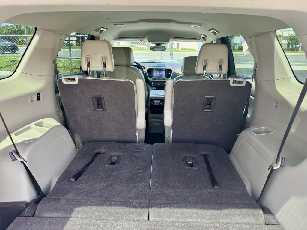 2018 GMC Acadia Image 16