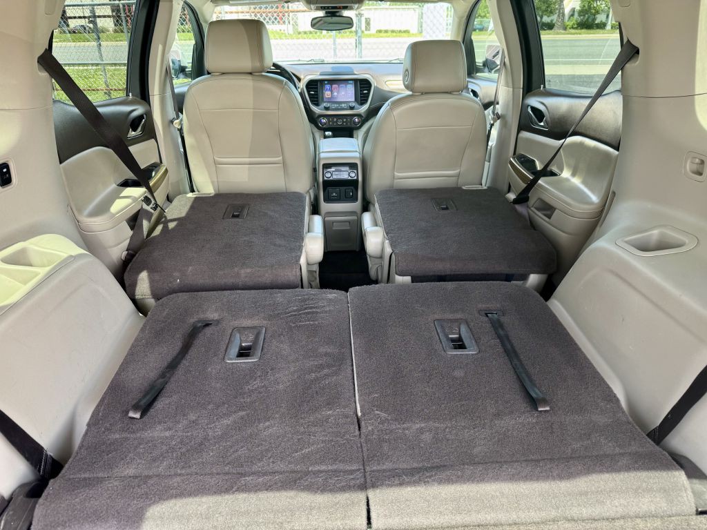 2018 GMC Acadia Image 17