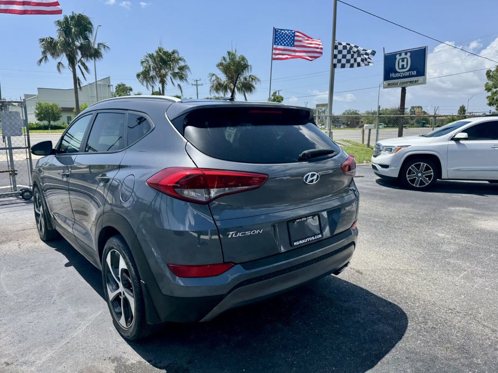 2016 Hyundai Tucson Image 6
