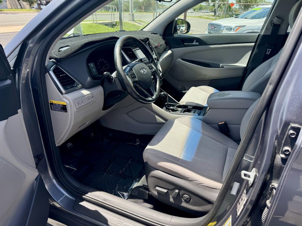 2016 Hyundai Tucson Image 19