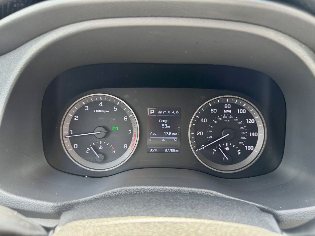 2016 Hyundai Tucson Image 22
