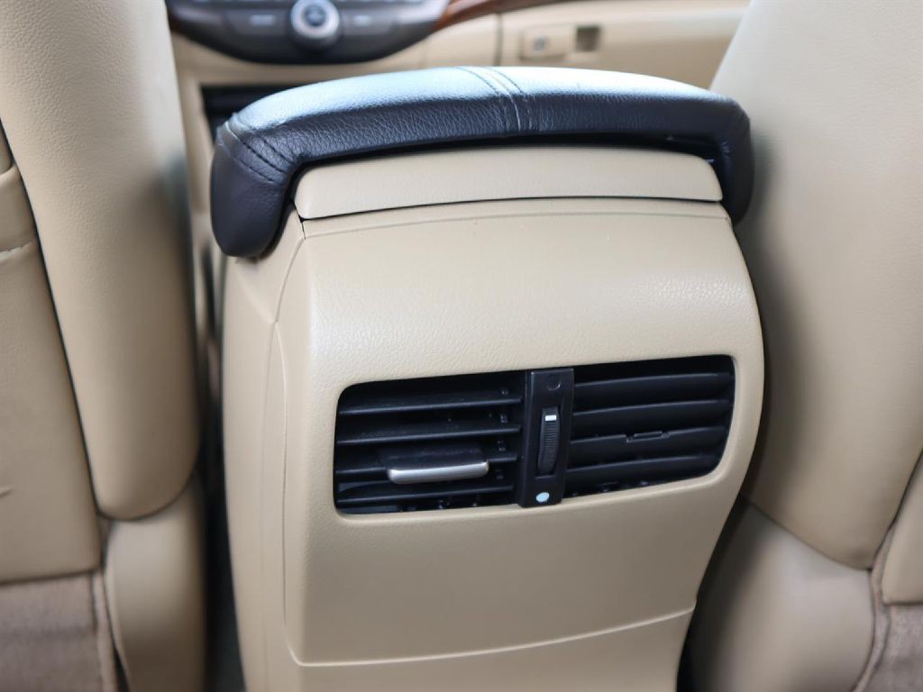 2010 Honda Accord Image 17