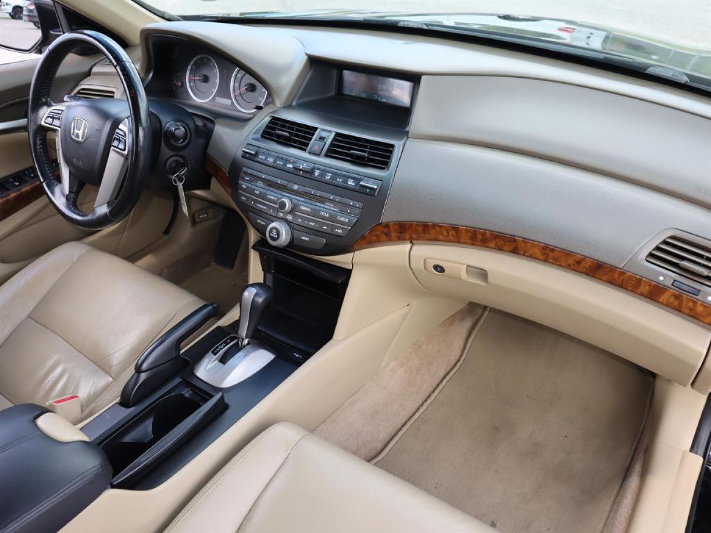 2010 Honda Accord Image 22