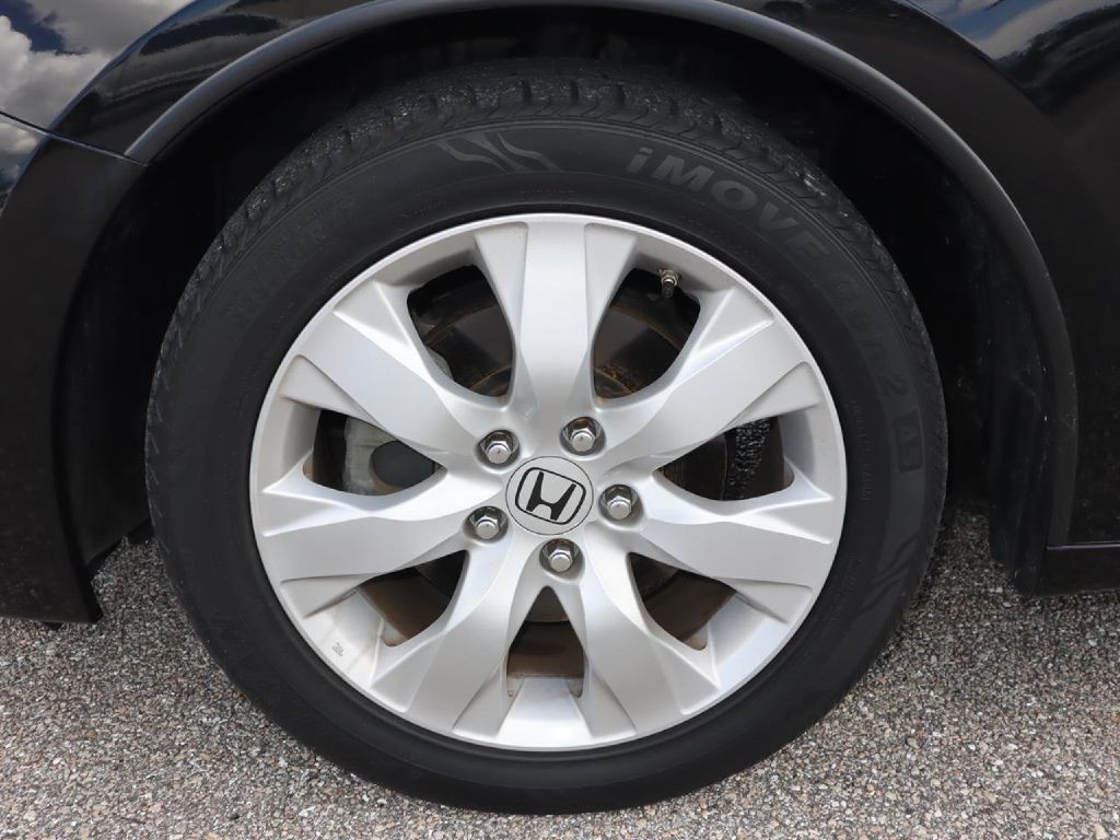 2010 Honda Accord Image 24