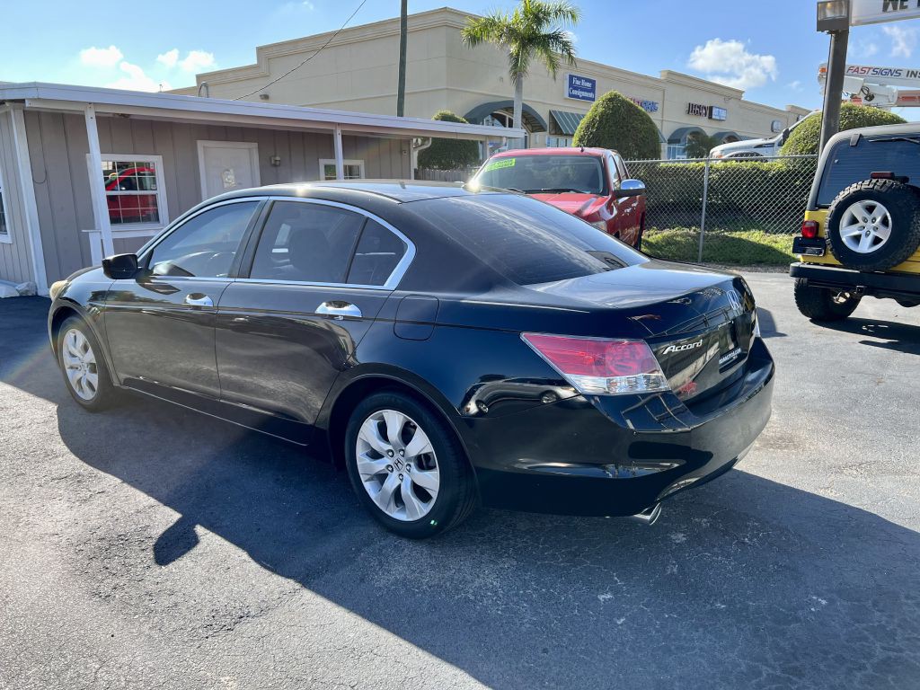 2010 Honda Accord Image 3
