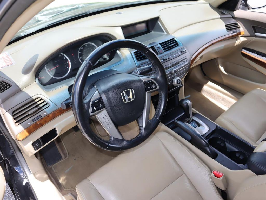 2010 Honda Accord Image 6