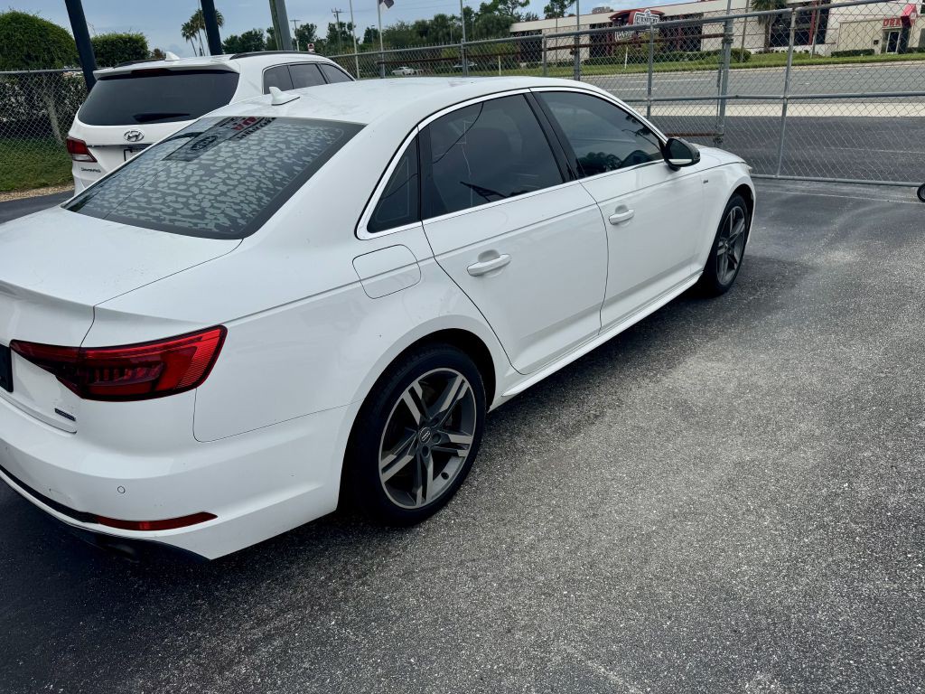 2017 Audi A4 Image 9
