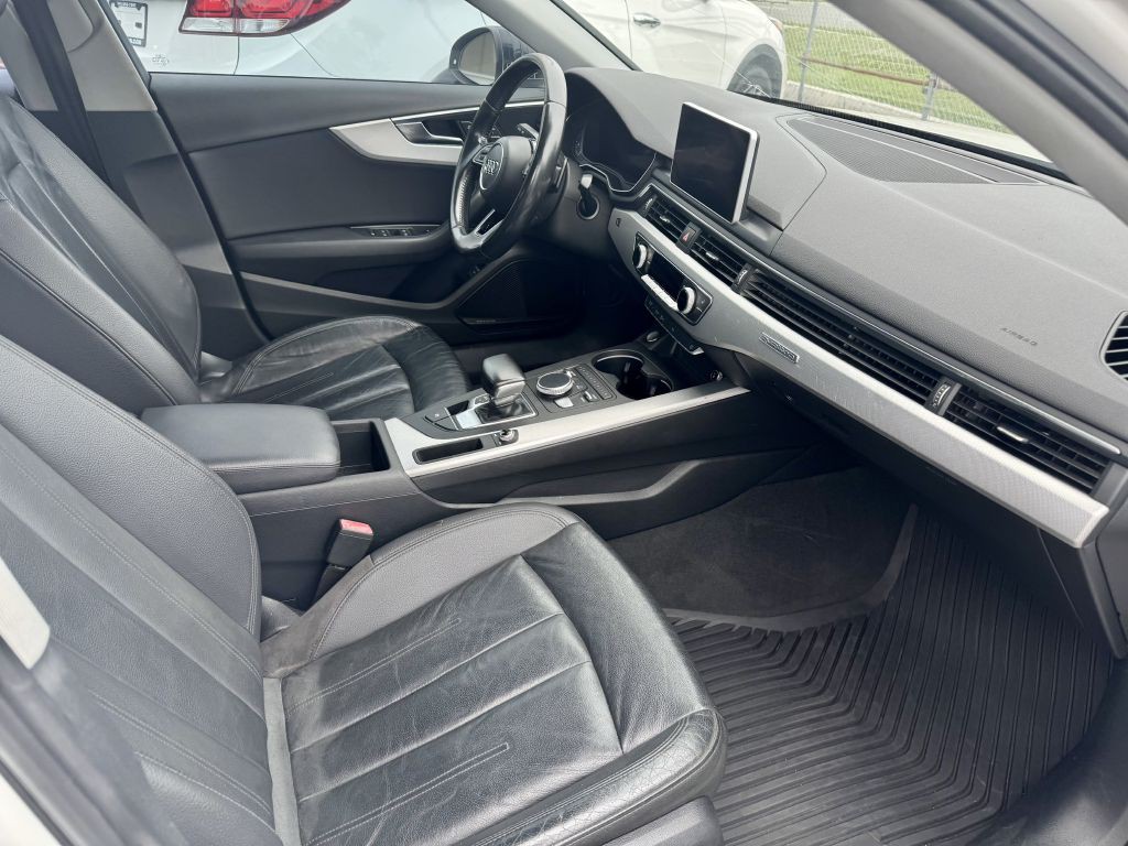 2017 Audi A4 Image 10