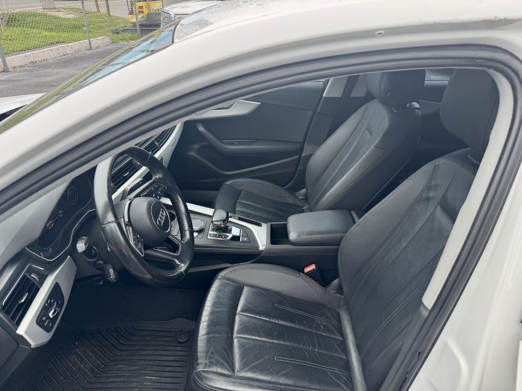 2017 Audi A4 Image 17