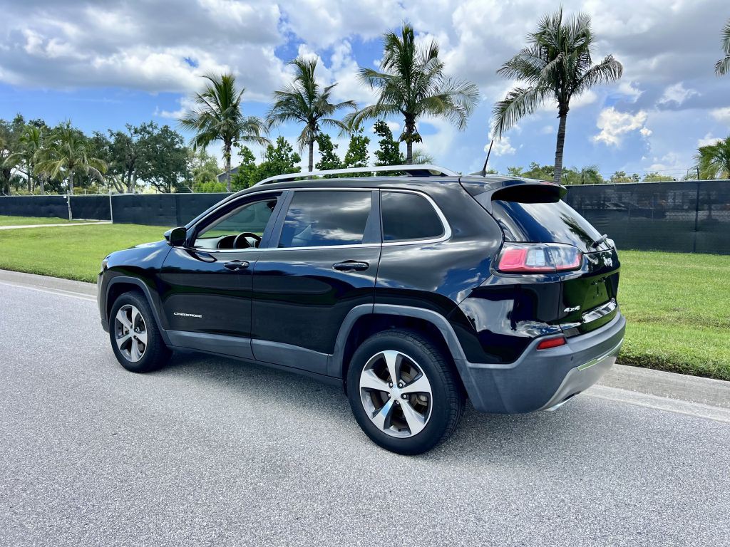 2019 Jeep Cherokee Image 4