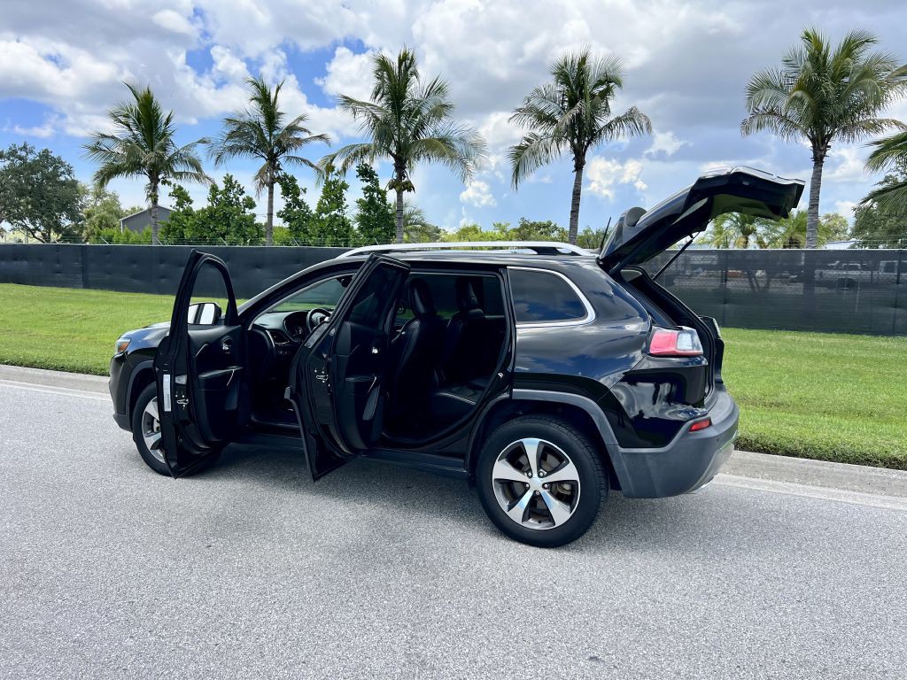 2019 Jeep Cherokee Image 5
