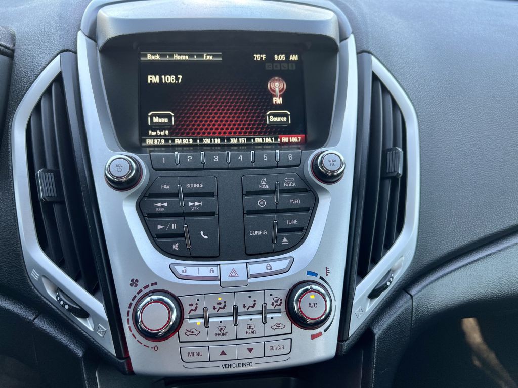 2015 GMC Terrain Image 16