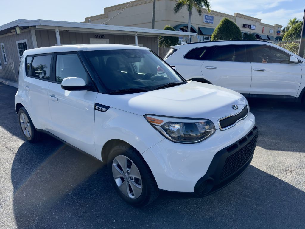 2016 Kia Soul Image 2