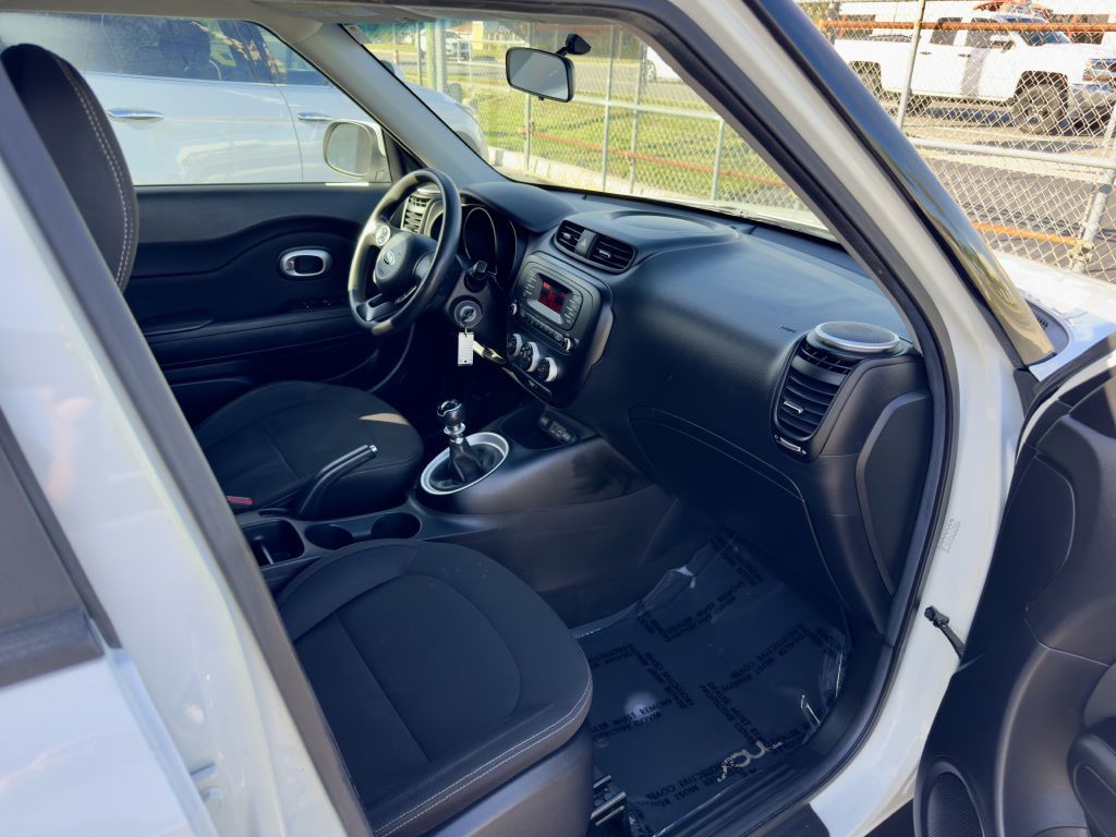 2016 Kia Soul Image 7