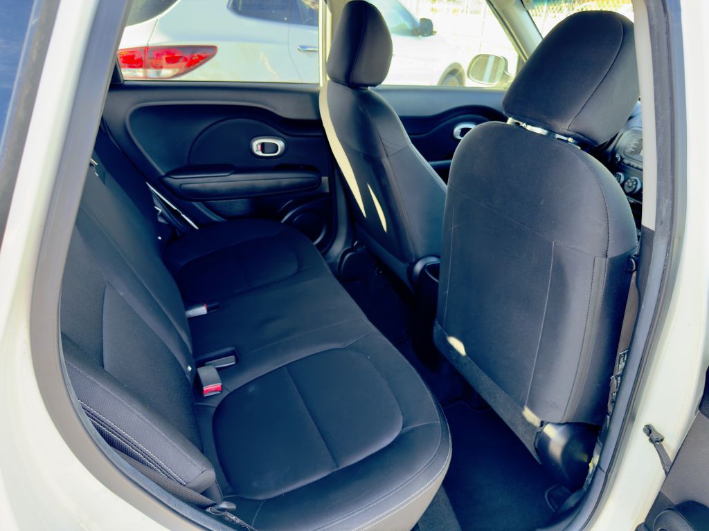 2016 Kia Soul Image 9