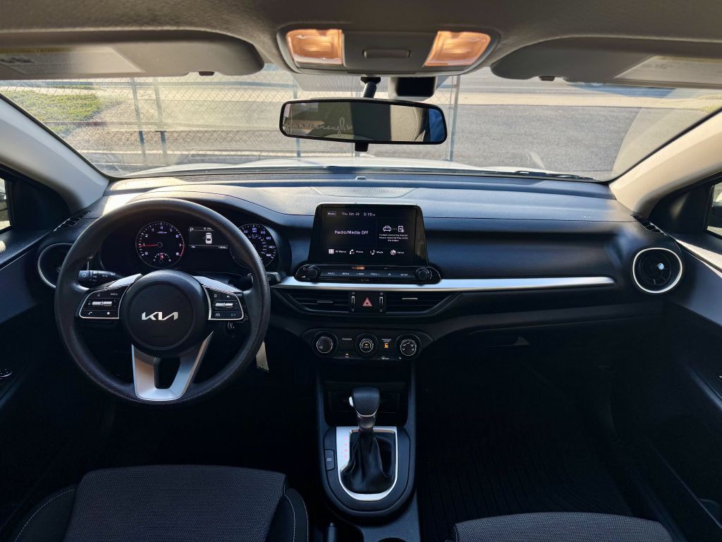 2024 Kia Forte Image 16