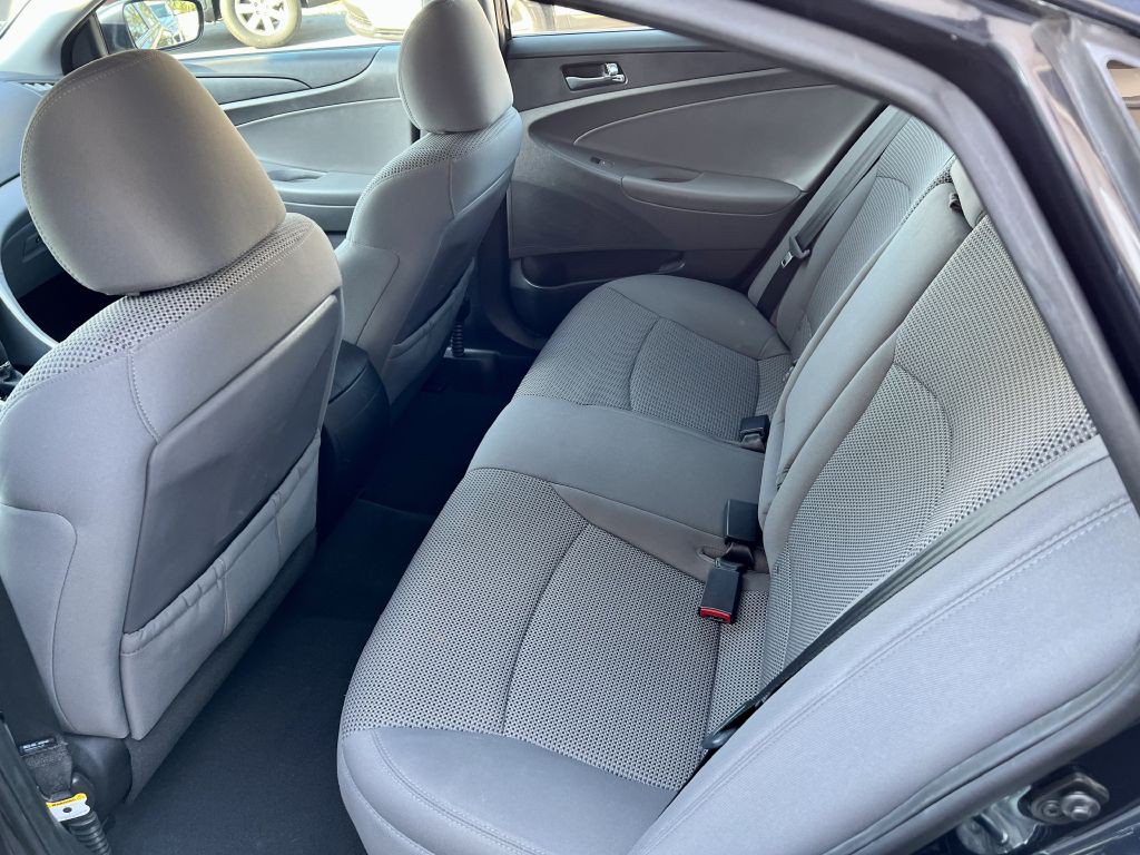 2013 Hyundai Sonata Image 11
