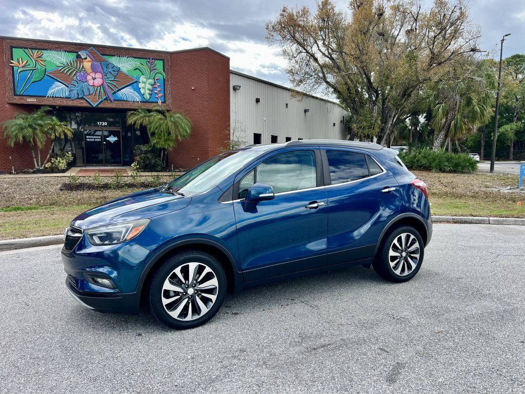 2019 Buick Enclave Image 2