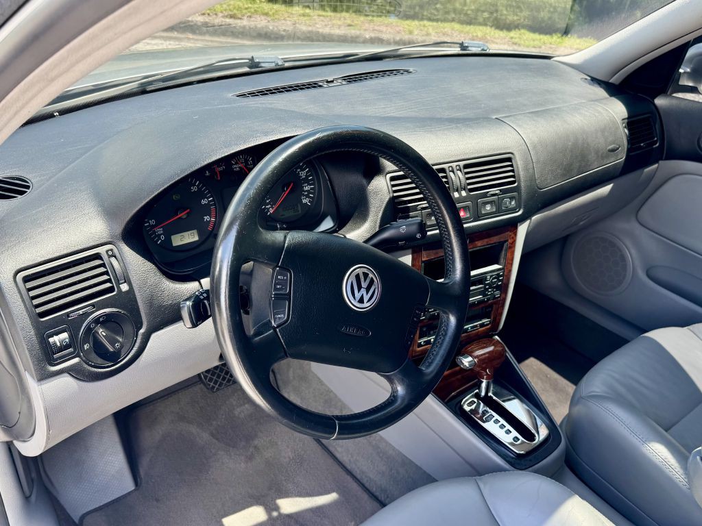 2001 Volkswagen Jetta Image 12