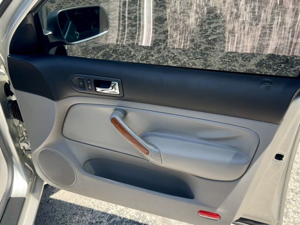 2001 Volkswagen Jetta Image 23