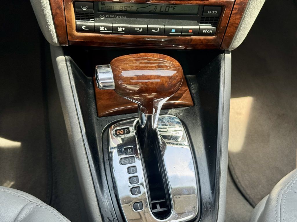2001 Volkswagen Jetta Image 25