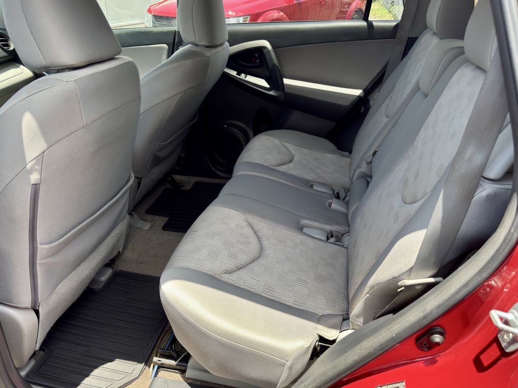 2012 Toyota Rav4 Image 9