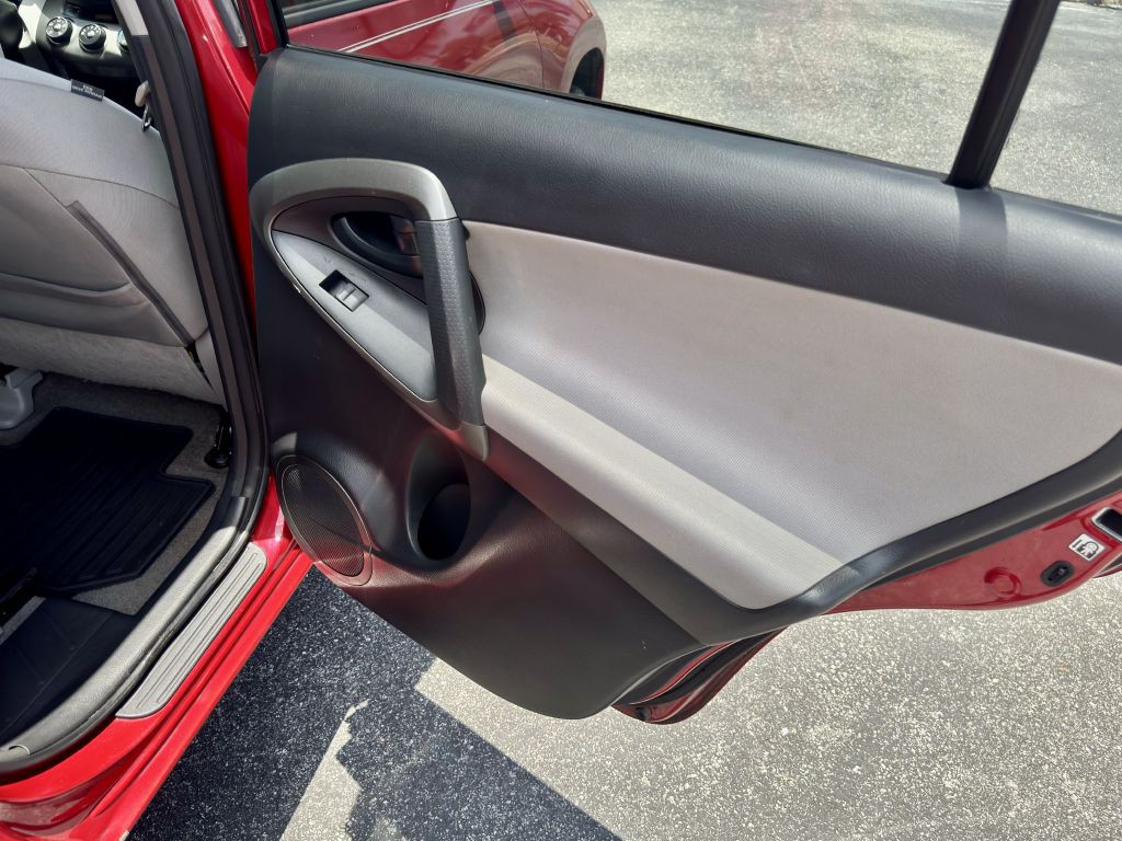 2012 Toyota Rav4 Image 13